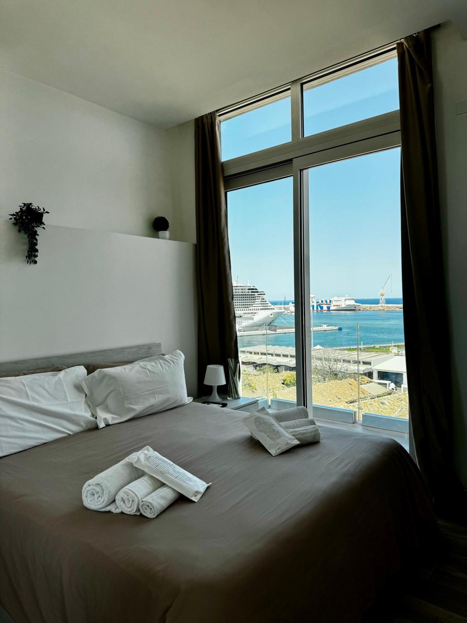 Palermo Inn Marina Exclusive View מראה חיצוני תמונה