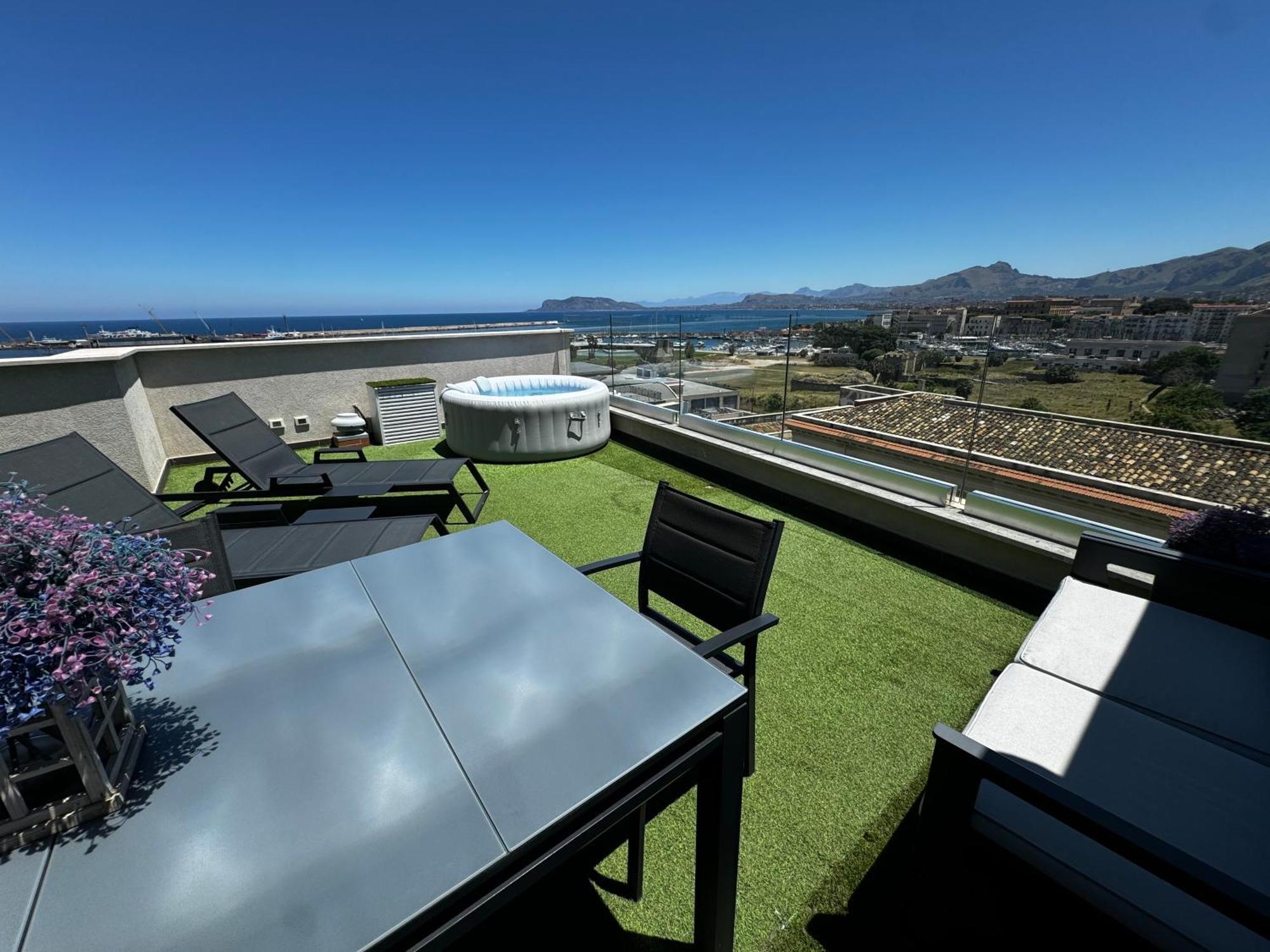 Palermo Inn Marina Exclusive View מראה חיצוני תמונה